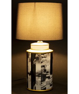 Lampa Z Kloszem(4) Ii Cz. Lampa Z Kloszem(4) Ii Cz.