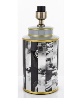 Lampa Z Kloszem(4) Ii Cz. Lampa Z Kloszem(4) Ii Cz.