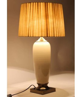 Lampa Z Kloszem (4) Ii Cz. Lampa Z Kloszem (4) Ii Cz.