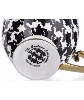 Komplet Filiżanek Z Podstawką 2+2